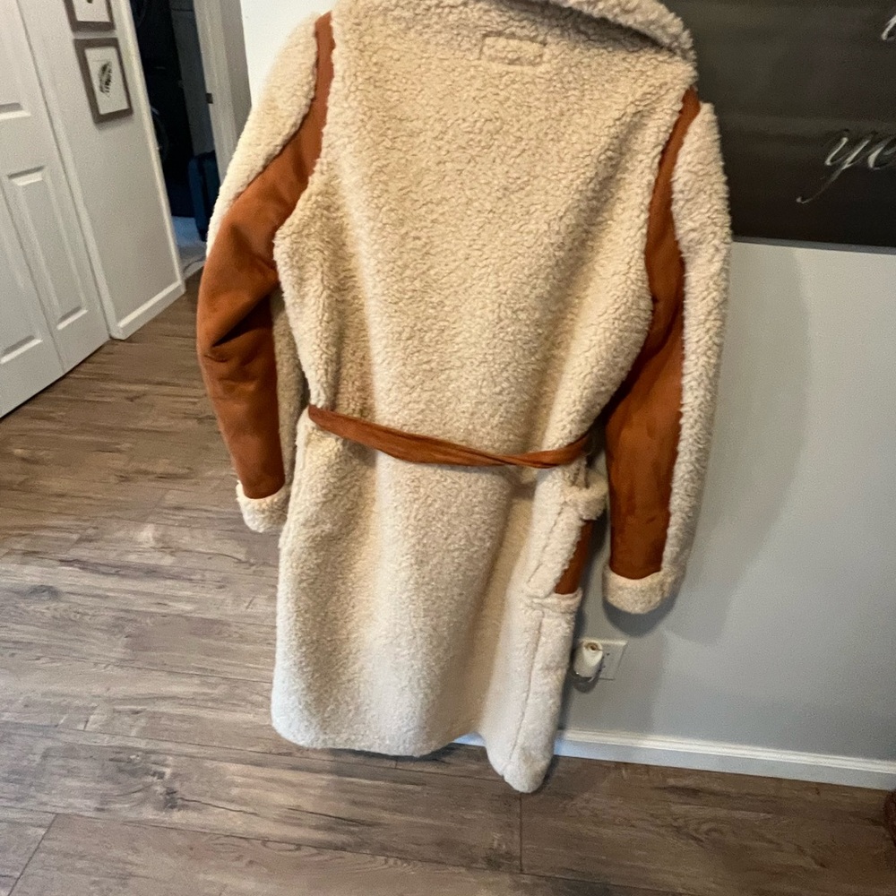 Karen Millen Sherpa teddy coat - Picture 10 of 10